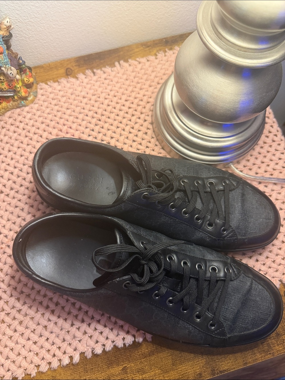 Gucci Black Low-Top Logo-Detail Sneaker